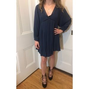 BRAND NEW FREE PEOPLE MIDI DRESS(SIZE EXTRA SMALL)